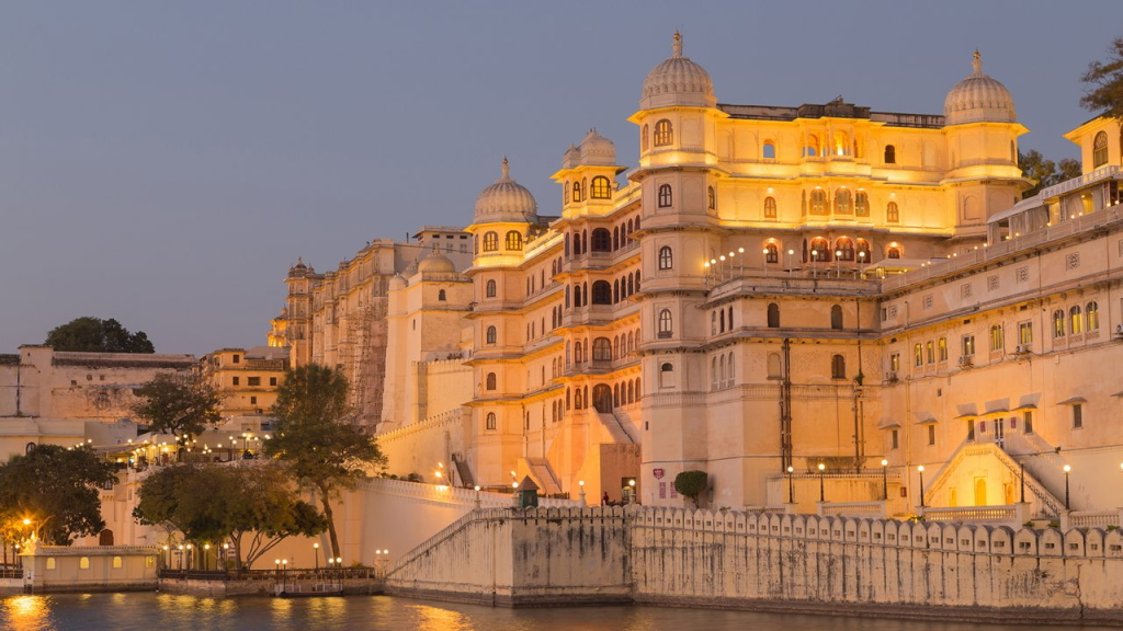 City Palace Udaipur | Sulekha recommended Best Hotel in Udaipur | Hotel Apricot #1