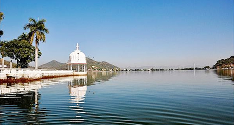 Best Hotel in Udaipur Near Dudh Talai | Hotel Apricot One 